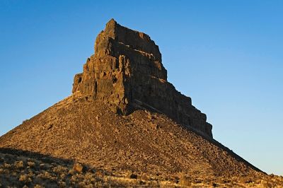 Steamboat Rock at Sunset
Steamboat Rock State Park is in the Dry Falls region of central Washington.  We ranged out into the dirt roads of the park to be in this spot for sunset.
