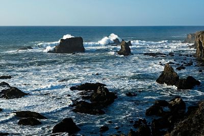 Pacifac Ocean Coastal Rocks
This spot was several miles North of Ft Bragg on Hiway 1.  Over the years it has been a favorite spot.
